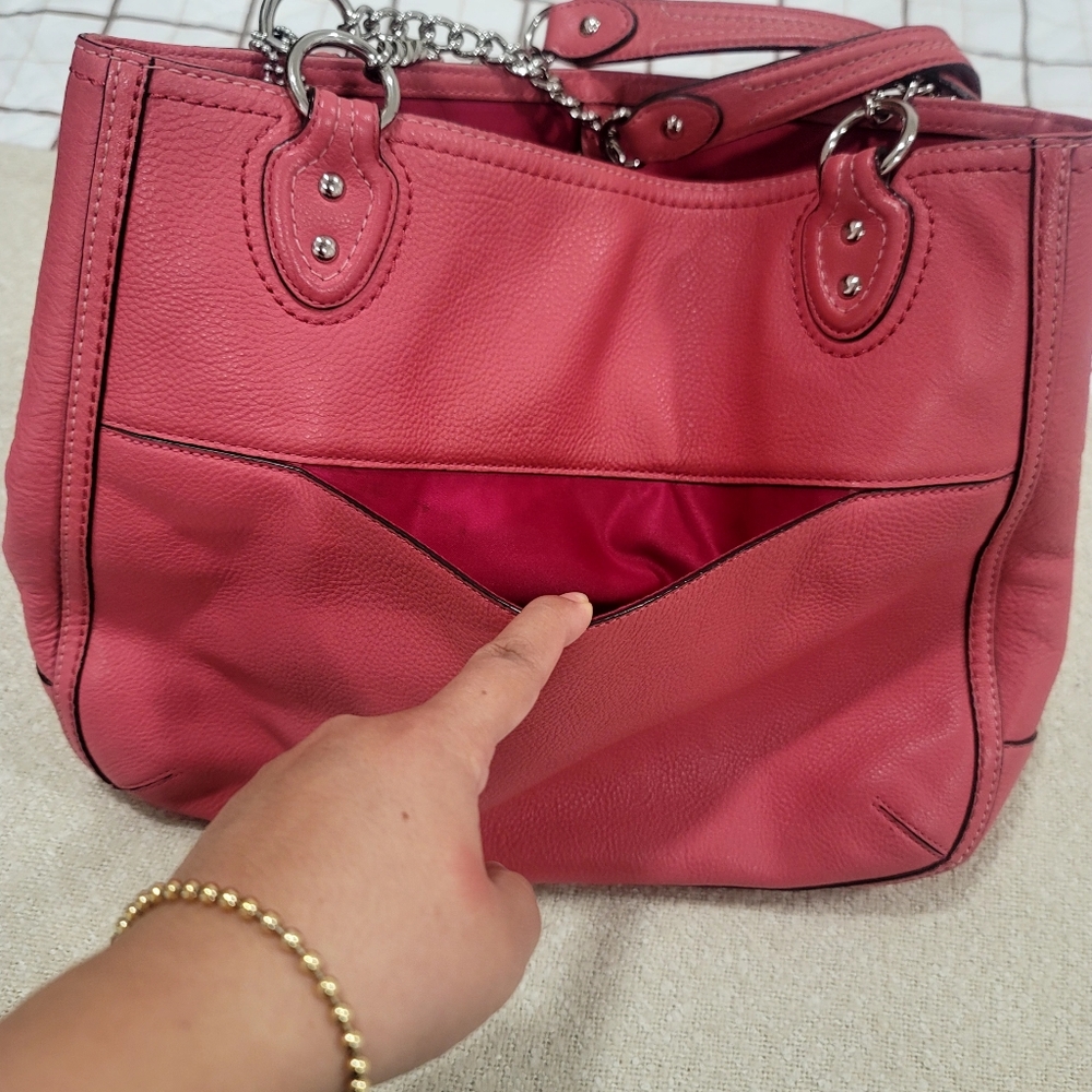 ​Coach Poppy Taylor East West Tote Pink Pebbled Leather Silver Chain 24083 - Picture 9 of 17